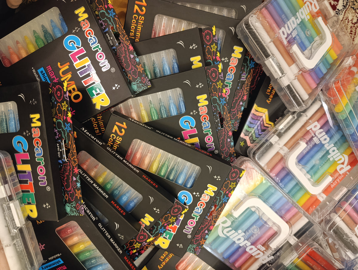 Glitter markers